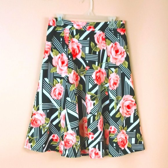 Floral A Line Skirt L Black & Peach Roses. Stretch - Picture 4 of 6